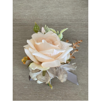 thumb_Buttonhole Rose - Soft Peach/Champagne