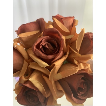 thumb_Chocolate/Autumn Orange 7 Head Rose Bouquet