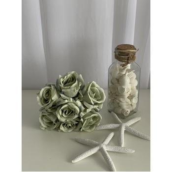 thumb_Soft Green 7 Head Rose Bouquet