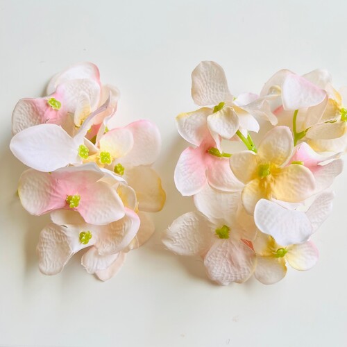 Large View 8cm Hydrangea Flower Bloom - Two-Toned Champagne Pink