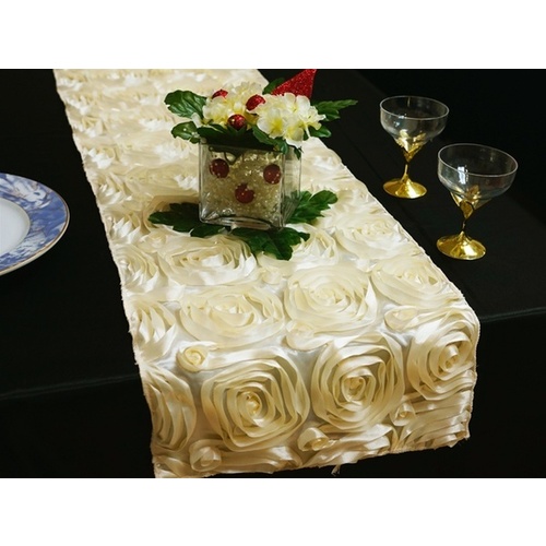 Large View Rosette Table Runner - Ivory