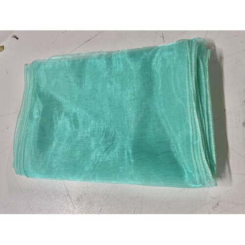 Large View Organza (Regular) Table Runner  - Mint CLEARANCE