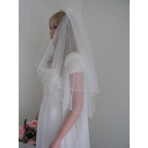 Large View 75cm Ivory Rhinestone & Pearl 2 Tier Veil - V0271W2-1DW